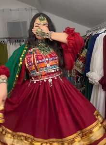 Robe de luxe pour femme en mousseline de soie et coton Afghani avec travail manuel complexe pour les mariages et les occasions festives dans toutes les tailles - Product Image 4