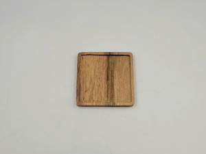 Dessous de verre en bois d'acacia rond et écologique de couleur naturelle minimaliste personnalisable D9H1 cm Viet Nam OEM/ODM assiettes à vaisselle en forme - Product Image 3