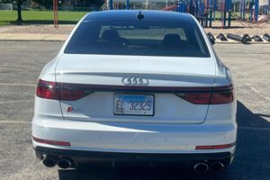 Excellent état, Audi S8 d'occasion 2020 - Product Image 2