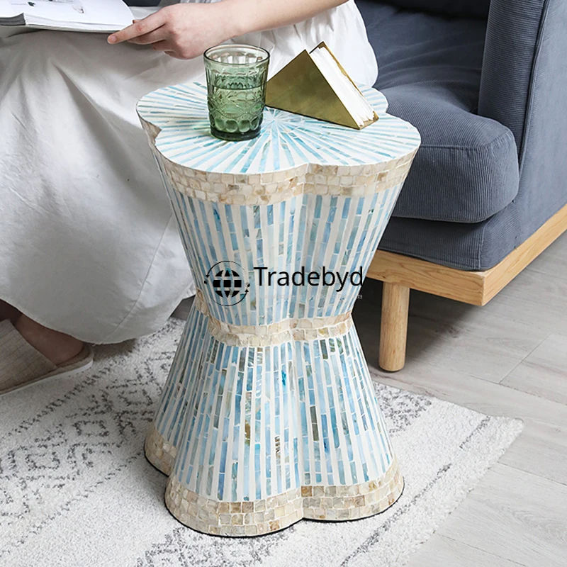 Available in different Colors