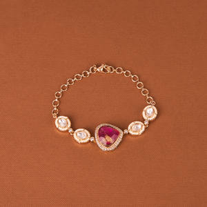 Bracelet plaqué or classique de créateur Kundan pour dames bijoux de charme de mode pour femmes - Product Image 2