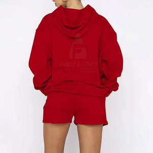 Conjunto de Sudadera Ligera Informal para Mujer y Pantalones Cortos - Mezcla de Poliéster/Algodón Transpirable y Ecológica de Alta Calidad, Listo para el Invierno - Product Image 3