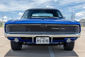Dodge Charger 1968 Usado en Buen Estado, Motor Hemi V8 de 6.1 Litros, Transmisión Manual T56 de 6 Velocidades, Restaurado - Product Image 1