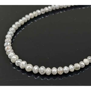 Perles rondes facettées en diamant blanc naturel 3-4,5 mm, billes rondes facettées - Product Image 4