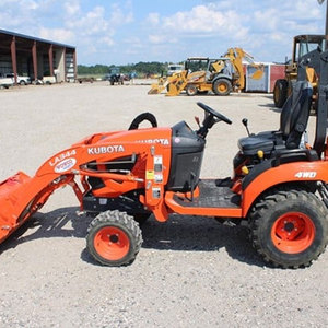 Para Tractor compacto BX2380 4WD con bomba de motor diésel de 4 cilindros, cargador frontal, alta productividad, origen estadounidense - Product Image 1