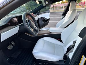 Tesla Model S Long Range 2022, Bajo Kilometraje, Caja de Cambios Automática, Dirección Suave, Gasolina/Eléctrico, Batería de Litio - Product Image 2