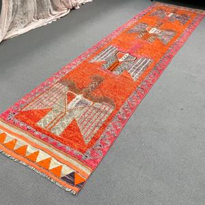 Alfombra Turca Vintage de Lana 3.1x11.8 pies (93x361 cm) Diseño de Parches Naranja con Base de Látex - Product Image 4