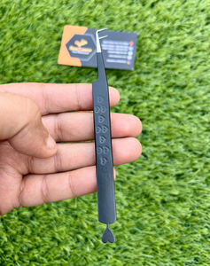 Pinzas profesionales para extensión de pestañas de acero inoxidable, revestimiento de polvo negro sostenible, punta de volumen personalizada con estampado de corazón privado - Product Image 3