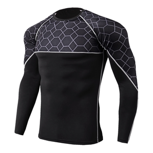 Top Trending Rash Guards Diseño de rayas personalizado Poliéster Spandex Manga completa Entrenamiento Rash Guards a precios muy baratos - Product Image 4