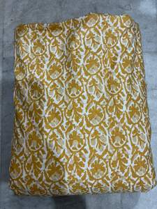 Tissu en coton cambric biologique traditionnel imprimé Jaipuri 60x60, imprimé à la main, pour robes, sacs, rideaux et couvertures pour filles - Product Image 4