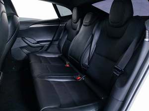 Voiture électrique de luxe T - Model S AWD 2022, en excellent état et à prix attractif - Product Image 4