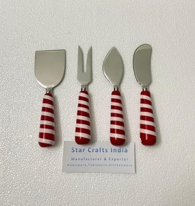 Nuevo diseño de acero inoxidable y diseño de hueso fino mango hecho a mano vajilla cuchillo de queso Juego de 4 herramientas de cocina - Product Image 1