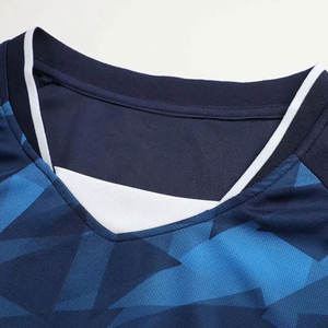 Vêtements de sport de haute qualité, maillots de football personnalisés, ensembles d'uniformes d'entraînement à manches courtes imprimés par sublimation - Product Image 3