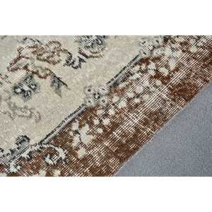 4.7x7.9 ft Rug, Turkish Vintage Rug, <b>Brown</b> Gray Animal Print <b>Wool</b> Rug - Product Image 5