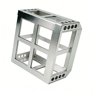 Boîtiers en acier inoxydable soudés sur mesure avec finition brossée et polie pour équipements industriels - Product Image 3