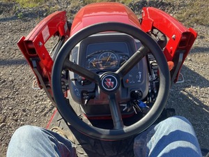 รถแทรกเตอร์ขนาดเล็กซีรีส์ GC1725M ยี่ห้อ Massey Ferguson รุ่น Star Products ปี 2022 - Product Image 3