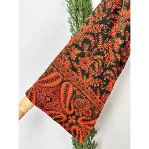 Boho-Chic Krawattentop Aus Yakwolle Himalaya-Wolle Handgefertigtes Indisches Neckholder-Wickeltop Mit Hippie-Vibes - Product Image 2