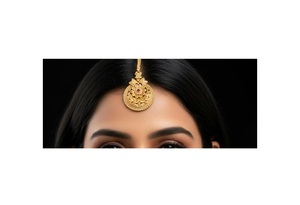 Ensemble collier et boucles d'oreilles de mariage et de fiançailles classiques plaqués or de qualité supérieure raffinée avec design Tikka pour femmes - Product Image 3