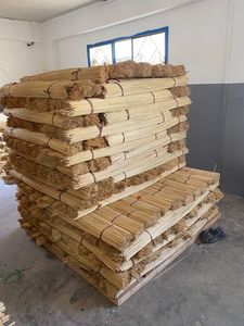 Postes de bambú artesanales vietnamitas, precio al por mayor, postes de bambú crudo para jardinería y decoración, poste de Bambú - Product Image 6