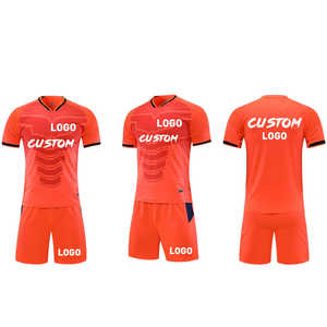 Usine Hommes Maillots De Football Ensemble Maillots De Football Vierge OEM De Football Uniformes De Football Vêtements De Football En Gros Sublimation Plain Print - Product Image 1