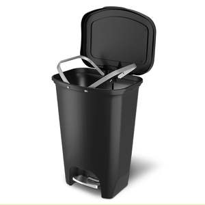 Glad Premium Cubo de basura de 13 galones-Cubo de basura de cocina de plástico con protección contra olores de la tapa, escalón de acero inoxidable, negro - Product Image 3