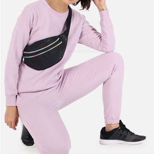 Conjunto Deportivo de Dos Piezas para Mujer, con Logotipo Personalizado, Top Corto de Punto con Puños Acanalados y Pantalones Jogger, Traje Deportivo Informal para Gimnasio y Entrenamiento - Product Image 6