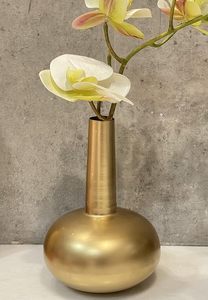 Florero de metal de alta calidad con acabado dorado y patrones lisos, perfecto para decoración rústica del hogar y arreglos florales elegantes - Product Image 3