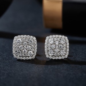 Clous d'oreilles en diamant Moissanite VVS certifiés GRA pour femmes en or blanc 14k 18k en argent sterling 925 Design élégant - Product Image 2