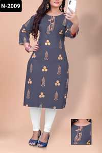 Kurtis de rayón de diseñador indio con estampado dorado con Kurtis listos para pestañas con tallas grandes disponibles para uso informal y diario Kurti - Product Image 2