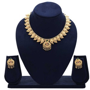 Venta al por mayor diseño tradicional 14K 24K chapado en oro joyería collar conjunto de moda ortodoxa latón oro lleno de joyería bodas - Product Image 1