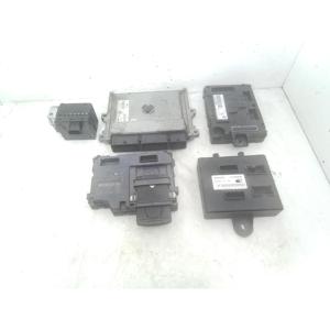 ชุดควบคุมเครื่องยนต์ RENAULT Clio IV รุ่น 237104736r H4B 400, H4B 408 เบนซิน 900 (12>19) - Product Image 1