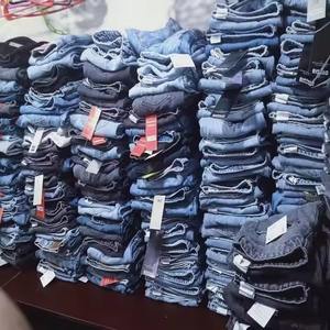 กางเกงยีนส์เดนิมผ้าฝ้ายแท้จากบังกลาเทศ ราคาถูก ล็อตสต็อก ผู้ชาย ผู้หญิง เด็กหญิง เด็กชาย กางเกงทรงสกินนี่ เสื้อผ้าสต็อกเกิน - Product Image 5