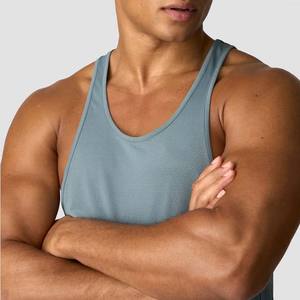 Fitness Gym Stringer Muscle Fit Camisetas sin mangas para hombre Tallas grandes OEM Ropa de calle personalizada Camisetas sin mangas de algodón de alta calidad Entrenamiento Atlético - Product Image 4