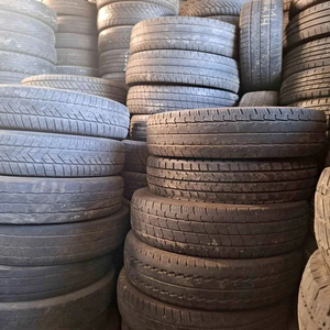 Pneus de voiture et de camion d'occasion et neufs en gros - Toutes marques, chambre à air en caoutchouc naturel, tailles de 13 à 20 pouces - Product Image 2