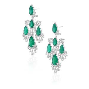 Pendientes de Diamantes para Mujer - Elegantes Pendientes de Botón con Brillo Extraordinario - Product Image 4