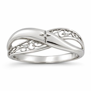 Anello da Donna Minimalista Liscio a X Traforato, Gioiello da Mano per Uso Quotidiano - Product Image 1