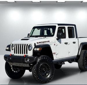 Camionnette Gladiator Mojave Crew Cab 2022 en excellent état - Prêt à être expédié - Product Image 1