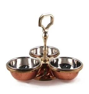 Ensemble de cornichons à triple bol en cuivre avec logo personnalisé, cuivre traditionnel, charme moderne, obtenez votre cornichon frais, bols à cornichons - Product Image 1