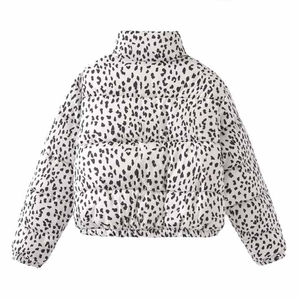 Veste d'extérieur décontractée pour hommes en toile légère Bomber matelassé d'hiver avec capuche coupe-vent Puffer Design Logo avant - Product Image 6