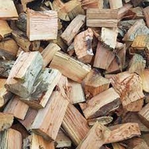 Bois de chauffage séché de haute qualité Variété de bois y compris les chênes de hêtre sapin pin pour la consommation d'énergie - Product Image 1