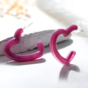 Boucle d'oreille en résine de forme personnalisée de la meilleure qualité pour la fête et le mariage disponible au prix le plus bas - Product Image 3