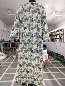 Vestido Maxi de Mujer con Estampado de Palmeras Tropicales, Diseño Bohemio, Brillante, para Verano, Vestido Largo para Playa - Product Image 4