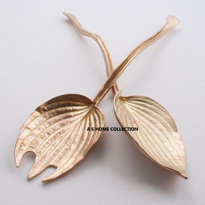 Juego de cubiertos dorados de lujo para queso con asas de ramas florales Cubiertos duraderos elegantes perfectos para fiestas y regalos - Product Image 5