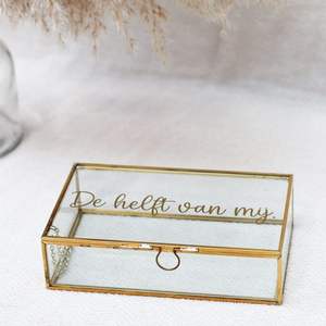 ความซับซ้อนให้กับการนำเสนอเครื่องประดับของคุณกล่องแก้วที่ทำขึ้นอย่างประณีตสีทองความสวยงามโดยธรรมชาติของชิ้นงานของคุณให้เปล่งประกาย - Product Image 2