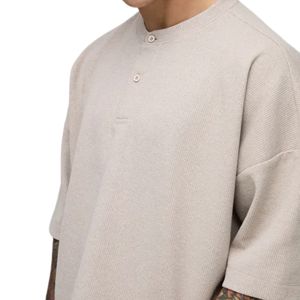 Camiseta Henley Casual para Hombre, Cuello Henley, Manga Corta, Tela de Algodón Personalizada, Venta al por Mayor, Corte Holgado, Color Marrón - Product Image 6