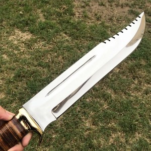 Cuchillo Bowie Hecho a Mano con Hoja de Acero D2, Mango de Madera y Funda de Cuero, Cuchillo para Exteriores, Cuchillo Personalizado - Product Image 5