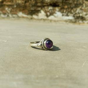 Amatista natural en forma redonda de Plata de Ley 925, cabujón, anillos de fiesta, piedra natural, anillos hechos a mano, joyería de moda para mujer - Product Image 5