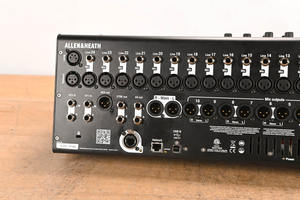 Consola de Mezclas Digital Allen & Heath Qu-24 de 24 Canales, Nueva y Auténtica, con 3 Años de Garantía - Product Image 3