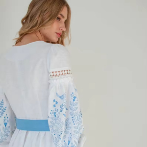 Vestido largo bordado blanco de lino de alta calidad Elegante lujo para mujeres y niñas con mangas cortas y cintura natural - Product Image 1