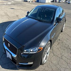 JAGUAR XJ R-SPORT 2018 d'occasion, conduite à gauche/droite - Product Image 1